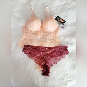 🌟DAISY FUENTES BRAND NEW MATCHING BRA SET SIZE 36B/L